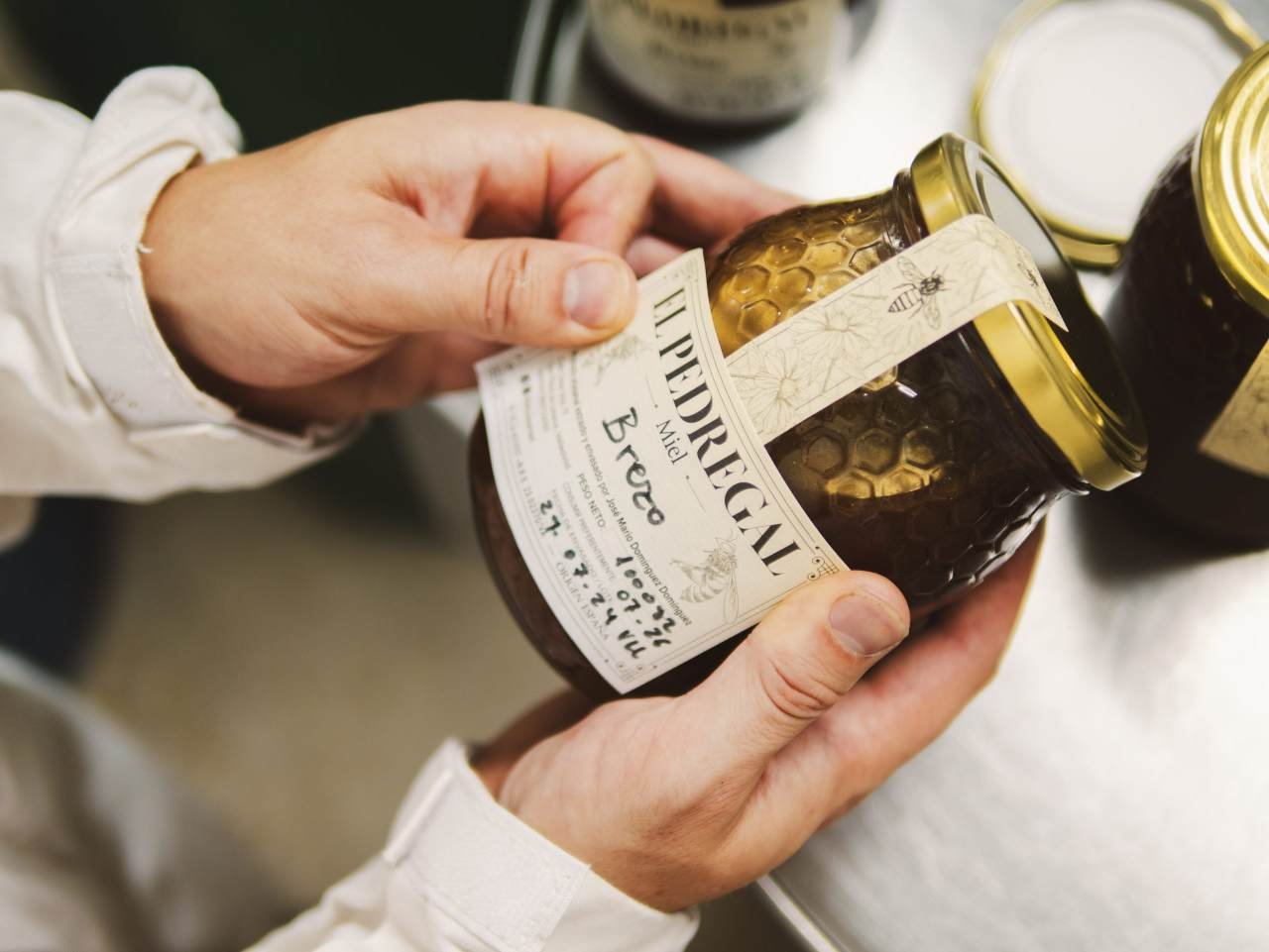 Envasado de miel artesanal